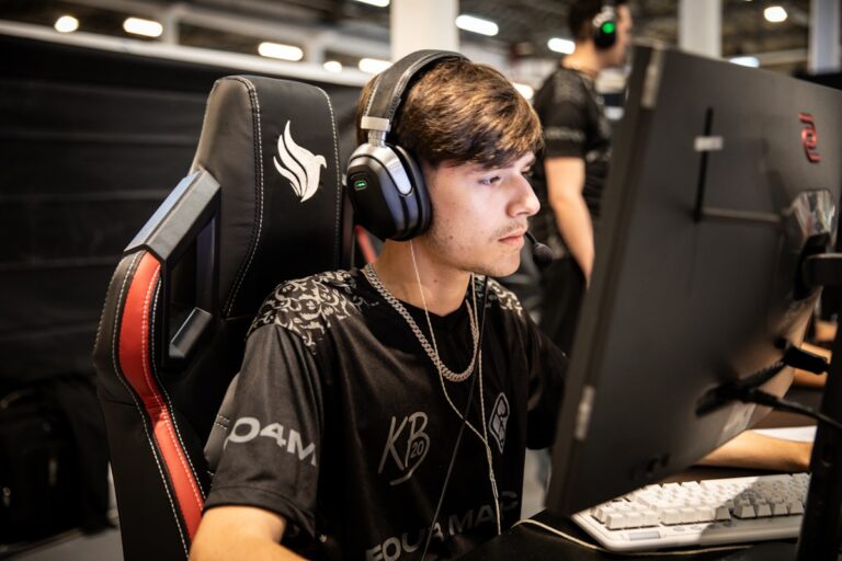 Fluxo encaminha contratação de Ltz e fecha nova line-up de CS2